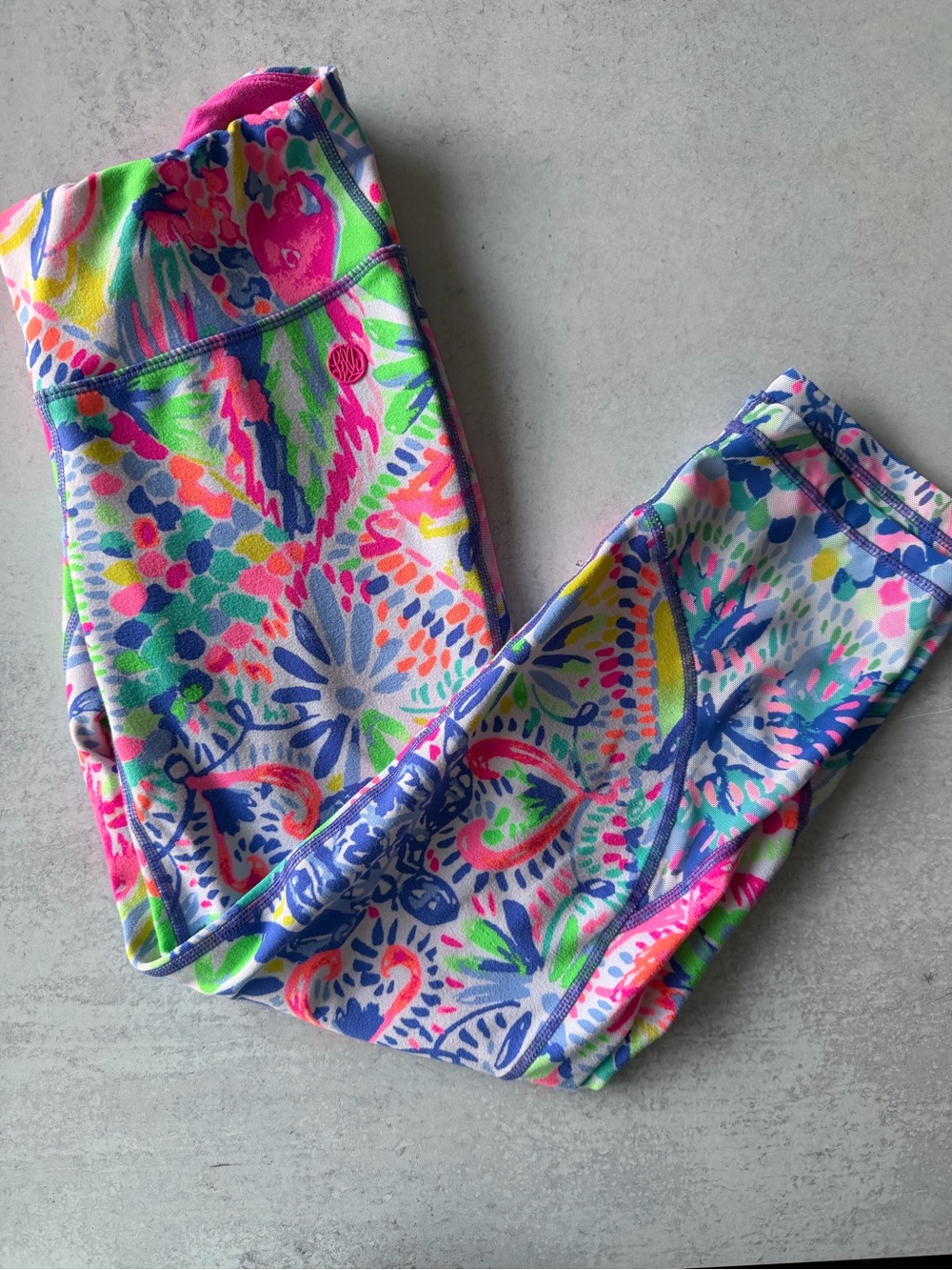 Lilly Pulitzer Luxletic Capri Leggings in HTF Dancing On The Deck Size XS